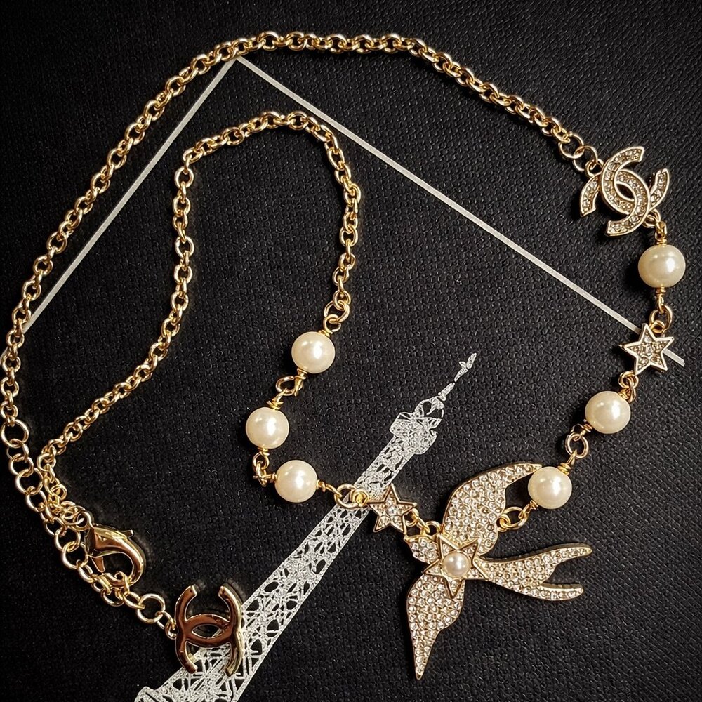 18 inch Gold plated necklace  with up-cycled bird charm and pearls